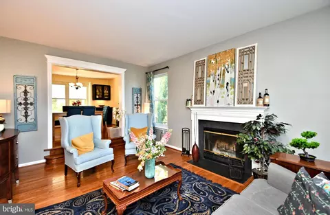 Living - 1728 Hampton Dr, Jamison, PA 18929 photo 1 of 7