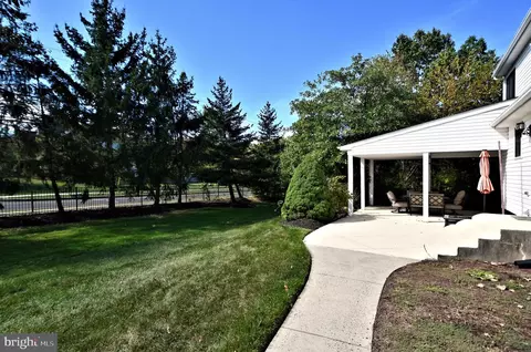 Exterior - 1728 Hampton Dr, Jamison, PA 18929 photo 11 of 13