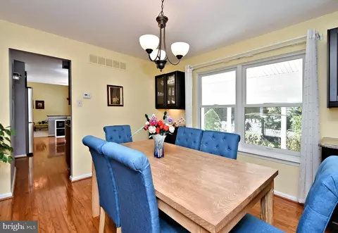 Dining - 1728 Hampton Dr, Jamison, PA 18929 photo 1 of 4