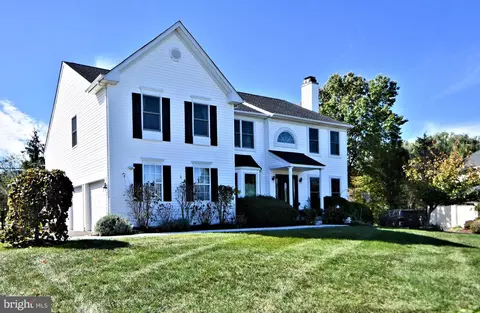 Exterior - 1728 Hampton Dr, Jamison, PA 18929 photo 2 of 13