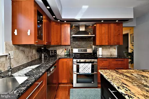 Kitchen - 1728 Hampton Dr, Jamison, PA 18929 photo 4 of 7