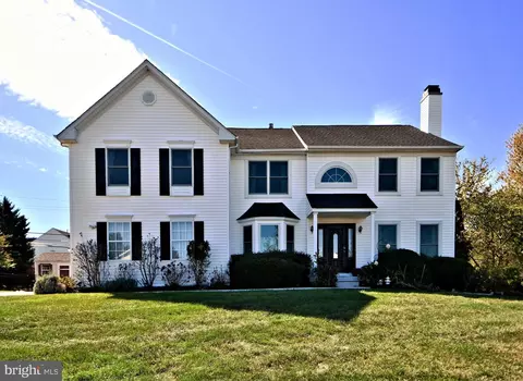 Exterior - 1728 Hampton Dr, Jamison, PA 18929 photo 3 of 13