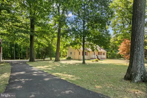 833 Broad St, Perkasie, PA 18944