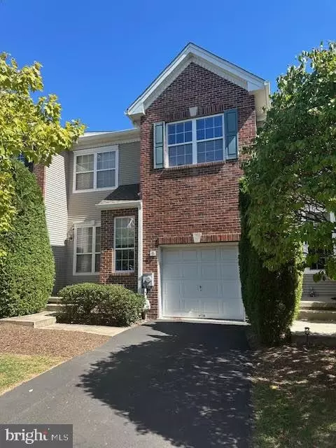 9 Lexington Ct, Washington Crossing, PA 18977