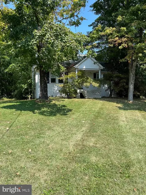 2631 Pickertown Rd, Warrington, PA 18976