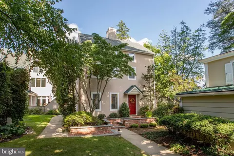 10 Barnes Ct #501, Doylestown, PA 18901
