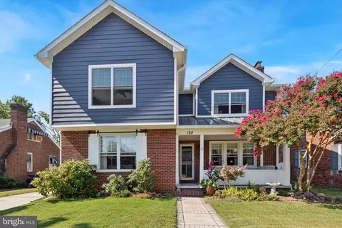 128 Taft St, Bristol, PA 19007