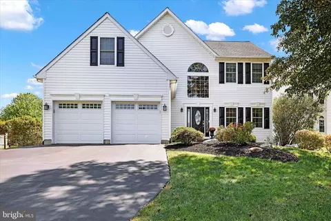 1205 Scarlet Oak Dr, Chalfont, PA 18914