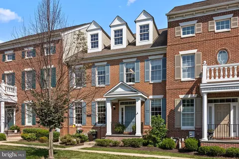 204 Worstall Aly, Newtown, PA 18940