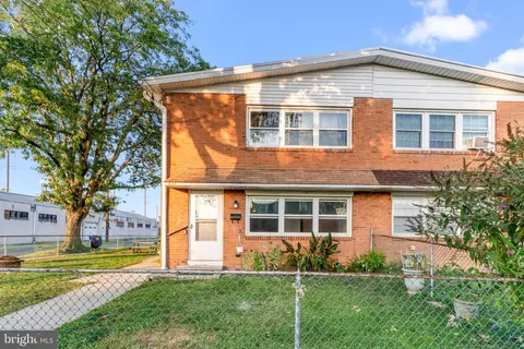 633 Point St, Bristol, PA 19007