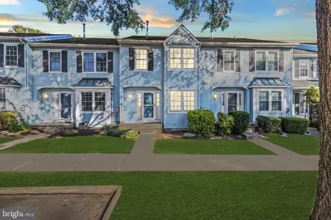 76 Liberty Dr, Langhorne, PA 19047