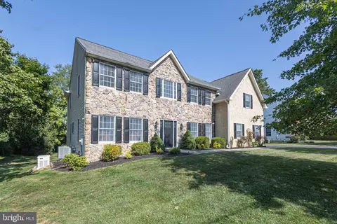 18 Van Horn Ave, Yardley, PA 19067