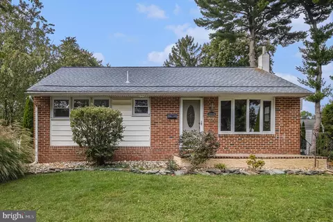 3219 Malinda Dr, Bristol, PA 19007