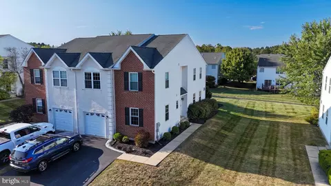 139 Glenwood Dr, Sellersville, PA 18960