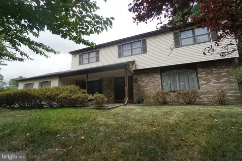 501 Freedom Dr, Yardley, PA 19067