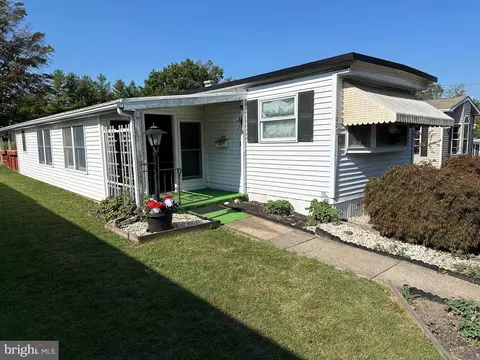 3008 Walnut Ln, Telford, PA 18969
