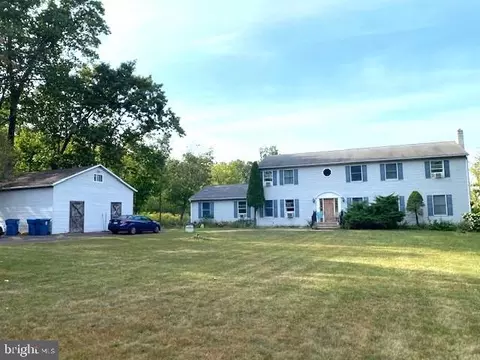 715 E Reliance Rd, Telford, PA 18969