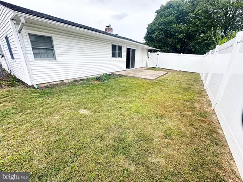 20 Palm Ln, Levittown, PA 19054 photo 16