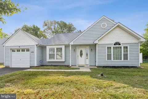 2031 Chatham Dr, Bensalem, PA 19020