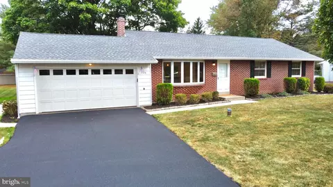 316 E Branch Rd, Sellersville, PA 18960