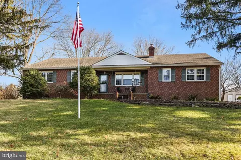 1243 Lower State Rd, Chalfont, PA 18914