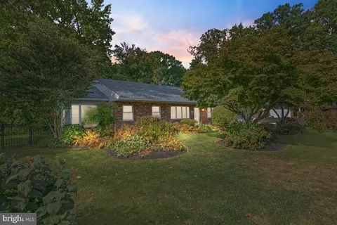 1224 Stoney Dr, Bensalem, PA 19020