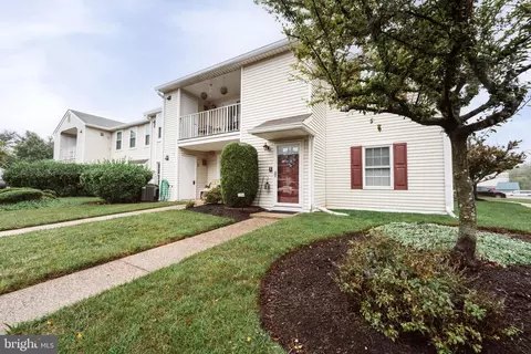 1204 Steamboat Sta, Southampton, PA 18966