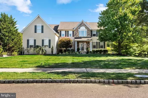 129 Arbor Ridge Dr, Warrington, PA 18976