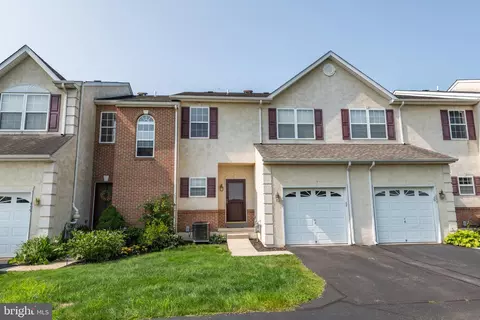 477 Buchanan Rd, Perkasie, PA 18944