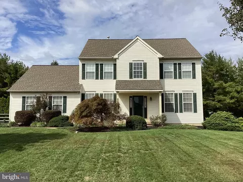 1832 Heritage Dr, Jamison, PA 18929
