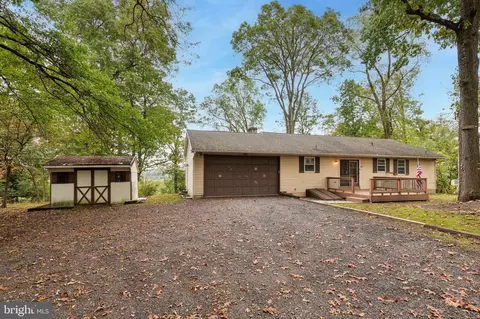 1027 N Ridge Rd, Perkasie, PA 18944