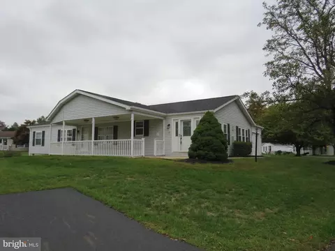 171 Grouse Cir, New Hope, PA 18938