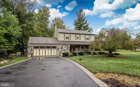 192 Cameron Dr, Holland, PA 18966
