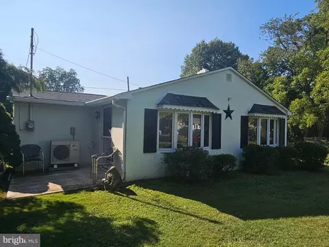 310 Elm Ave, Croydon, PA 19021