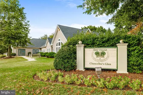 40 Freedom Ln, Bensalem, PA 19020