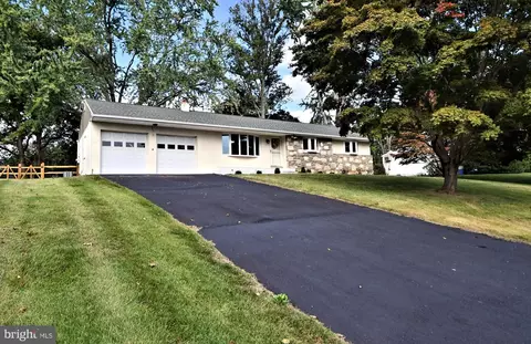 157 Manor Dr, Richboro, PA 18954