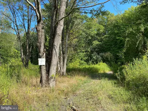6390 Ferry Rd, Doylestown, PA 18902