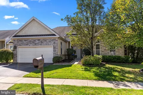 930 Nathaniel Trl, Warwick, PA 18974