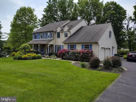 262 Sentinel Ave, Newtown, PA 18940
