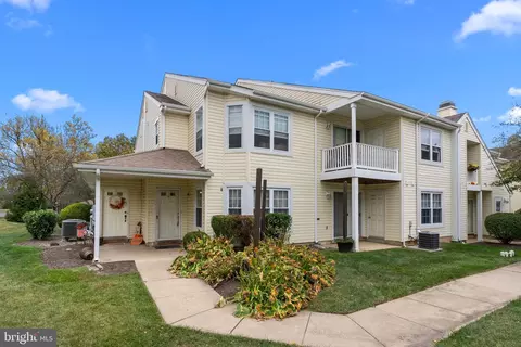 9013 Bennett Pl, Southampton, PA 18966