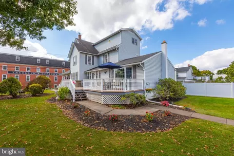 117 N Main St, Trumbauersville, PA 18970