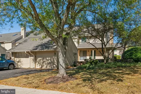 1600 Devon Ct, Yardley, PA 19067