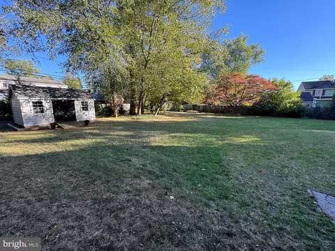 Exterior - 1802 Wrightfield Rd, Yardley, PA 19067 photo 9 of 11