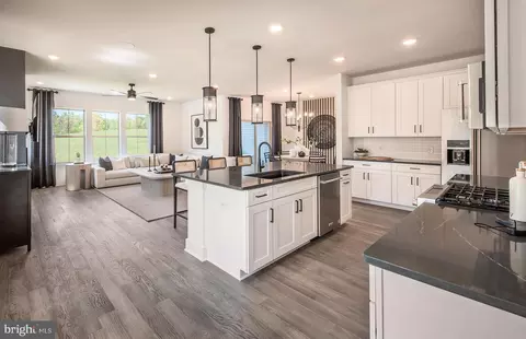4007 Marquis Ln, Jamison, PA 18929