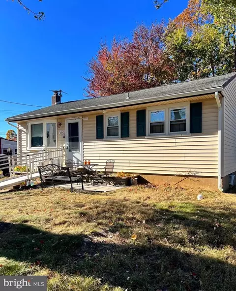2818 Oakley Ave, Bensalem, PA 19020