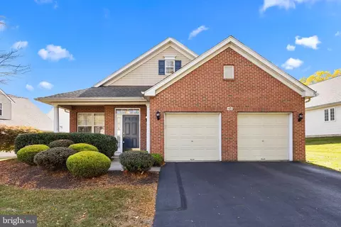 45 Bluebonnet Rd, Langhorne, PA 19047