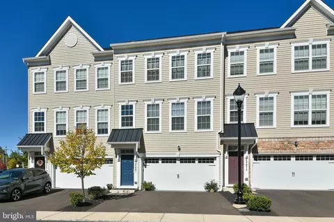 2249 Evin Dr, Warrington, PA 18976