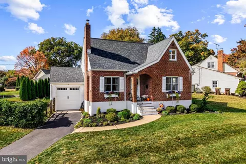 649 S Chubb Dr, Doylestown, PA 18901