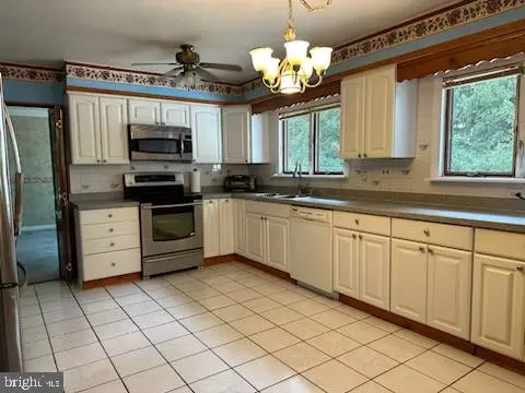 3 Broadale Ct, Doylestown, PA 18901 photo 10