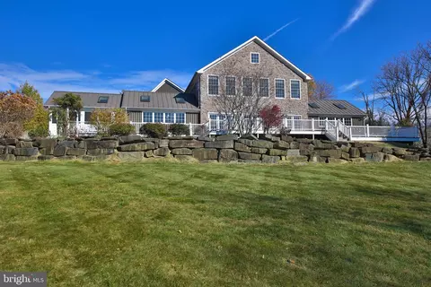 91 King Rd, Chalfont, PA 18914